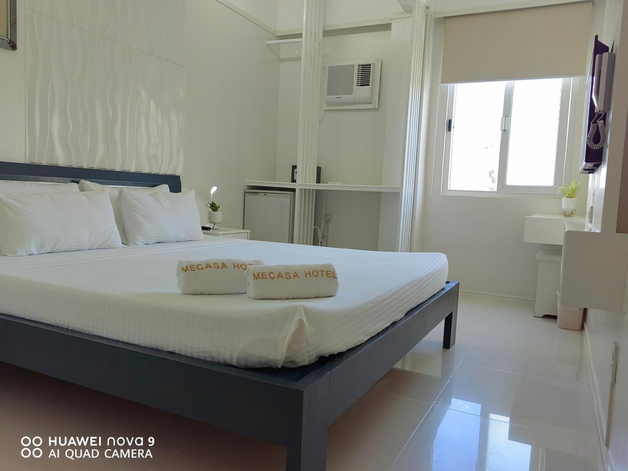 Mecasa Hotel Balabag  Екстер'єр фото