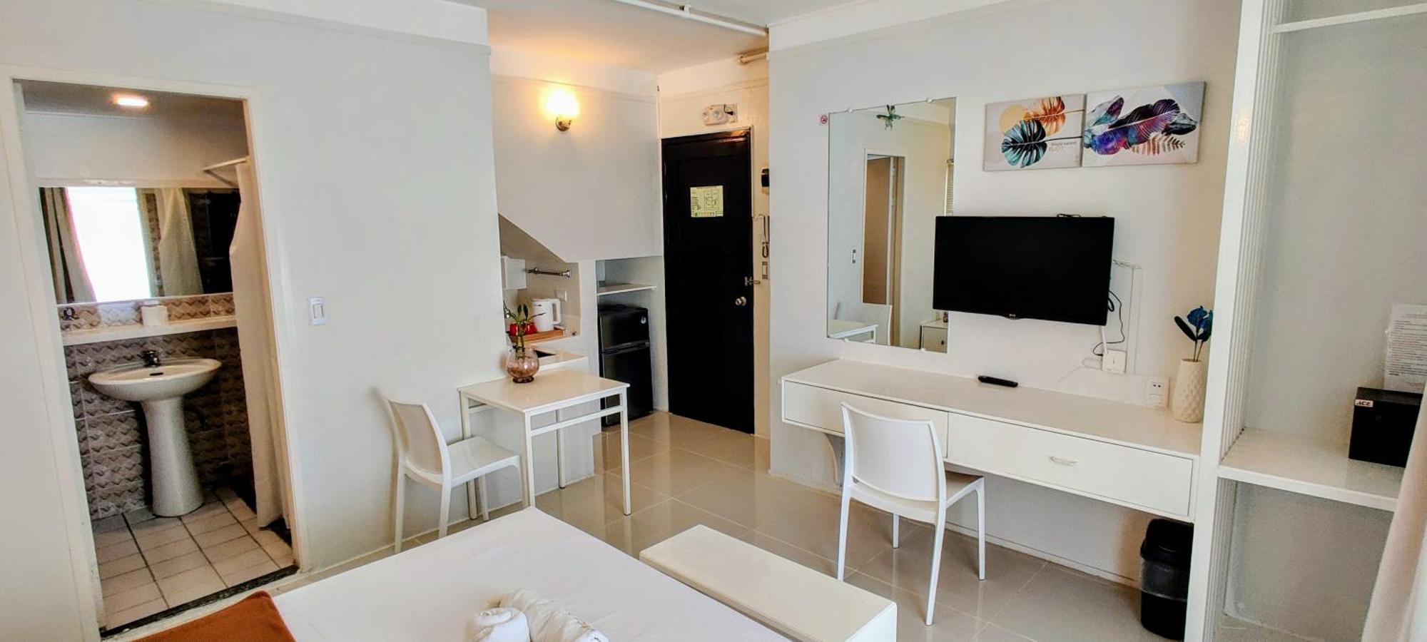 Mecasa Hotel Balabag  Екстер'єр фото
