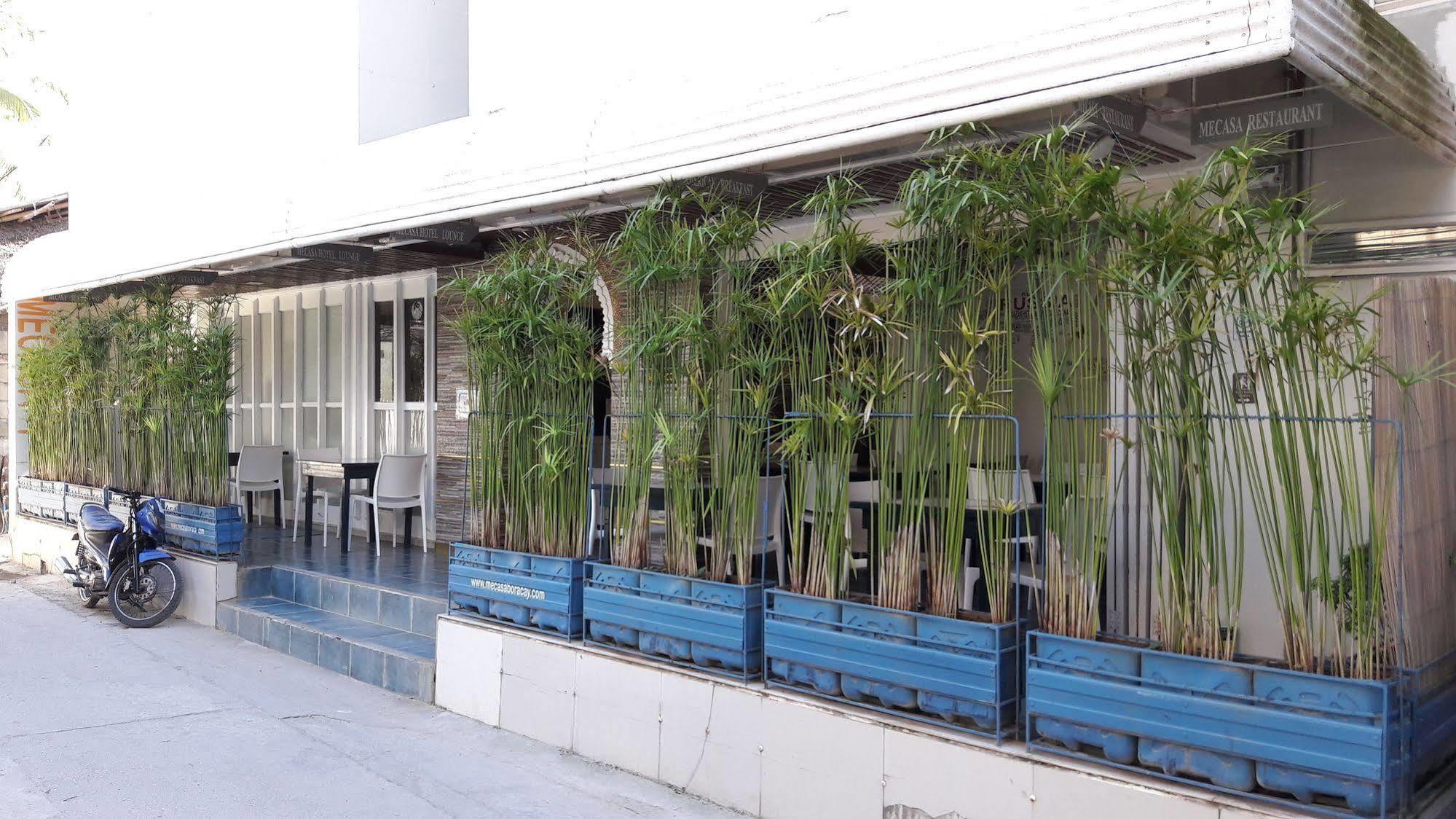 Mecasa Hotel Balabag  Екстер'єр фото